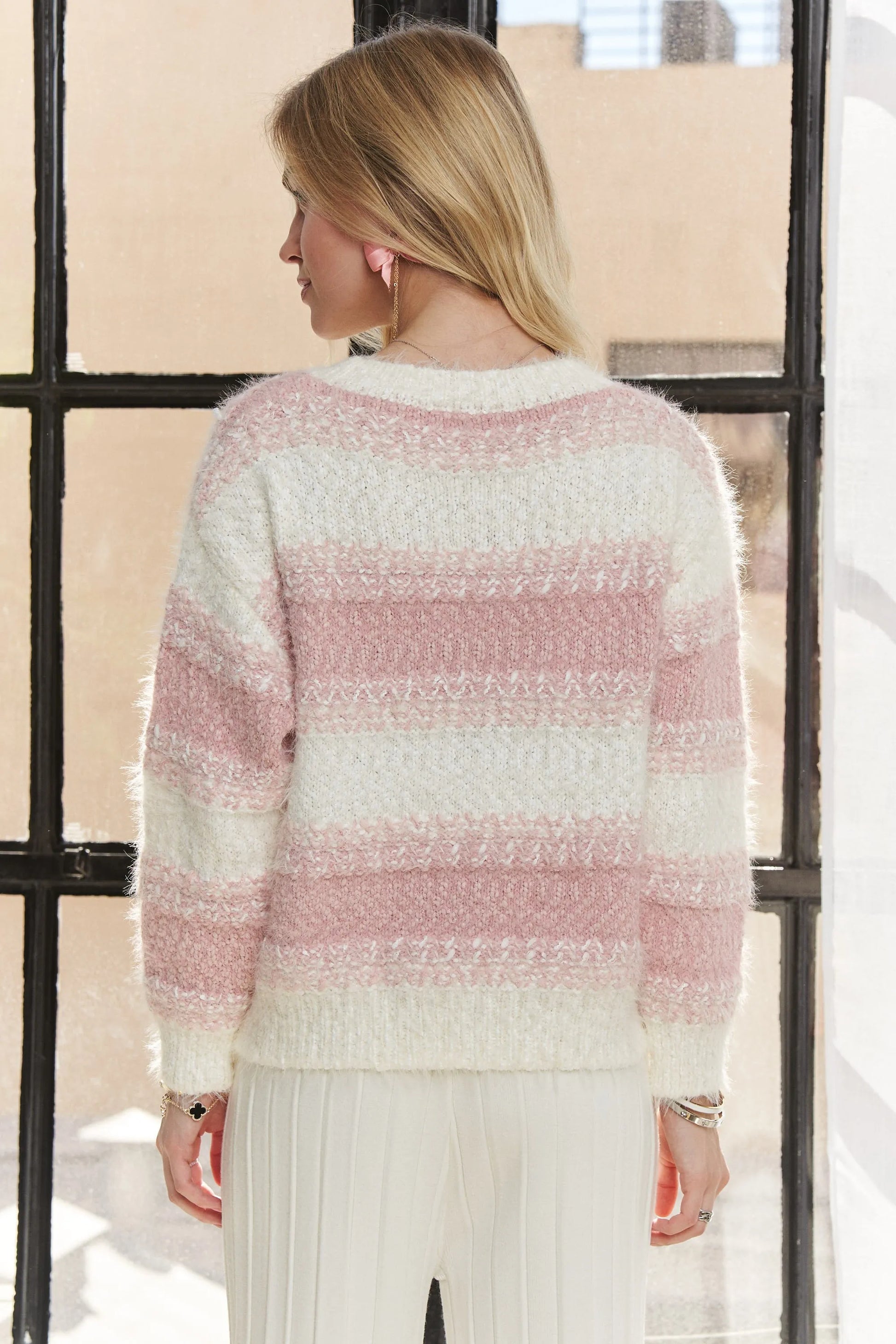 13f70cdab44f4626a4658b0f1108d4d5-Max-Origin