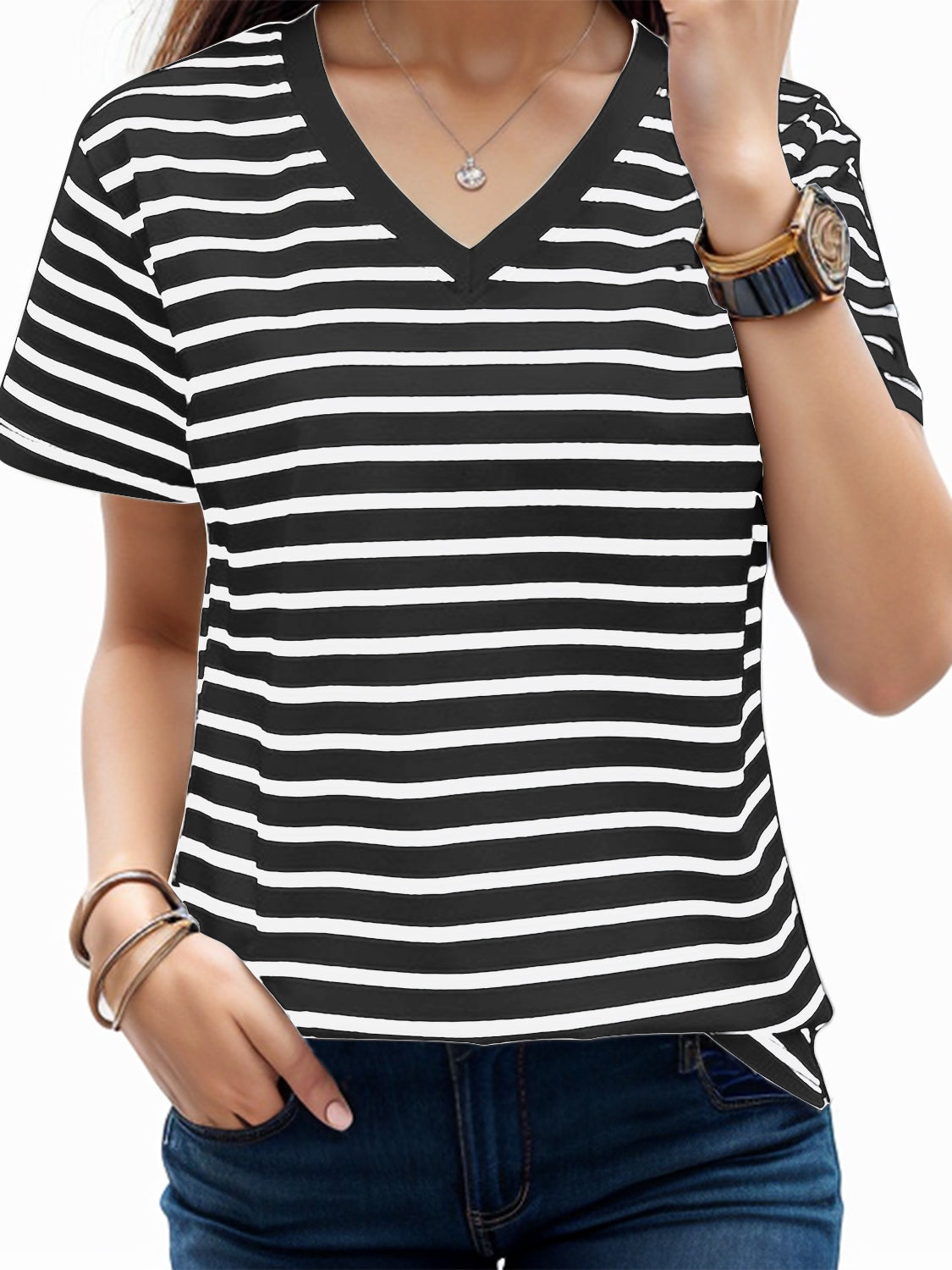 Camiseta de manga corta con cuello en V y rayas de talla grande