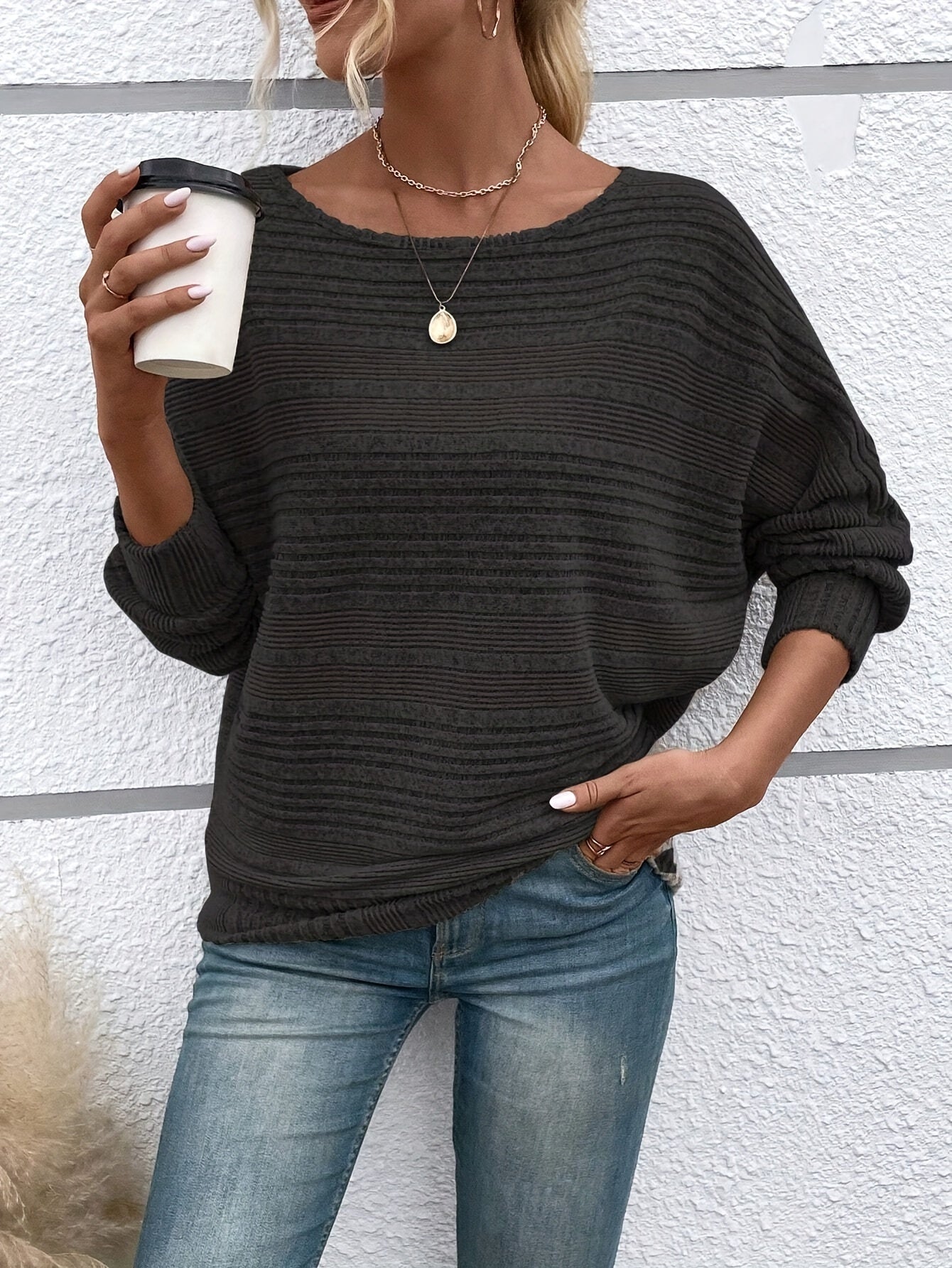 Daisy | Everyday Round Neck Tee