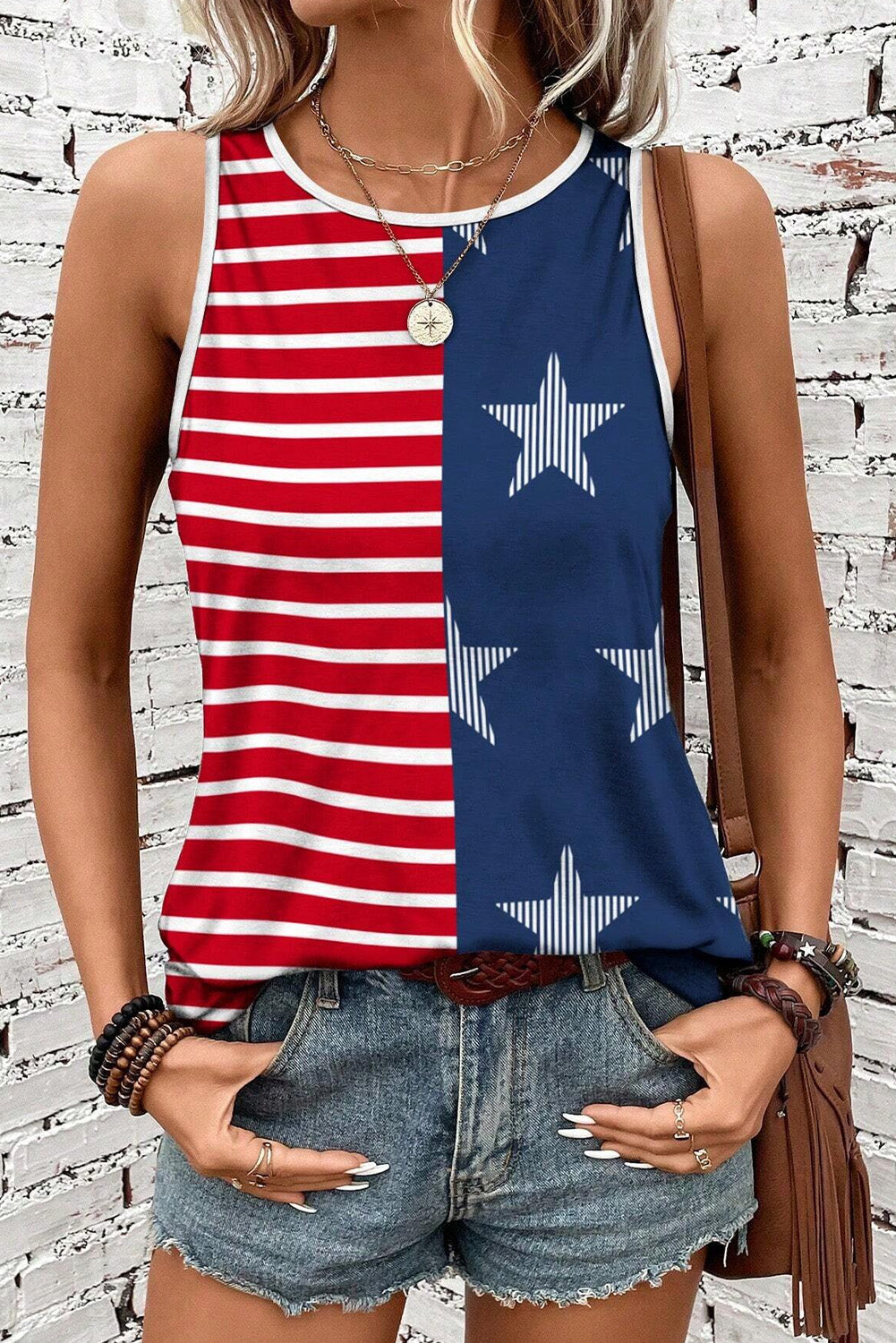 Camiseta sin mangas con cuello redondo y bandera de EE. UU.