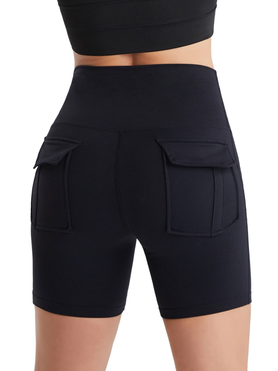 Aktive Shorts mit hoher Taille und Taschen