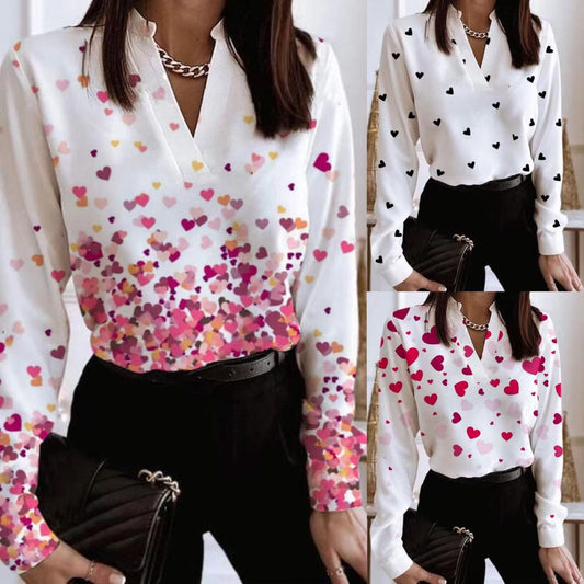 Camisa informal de mujer con cuello en V, manga larga y estampado de corazones