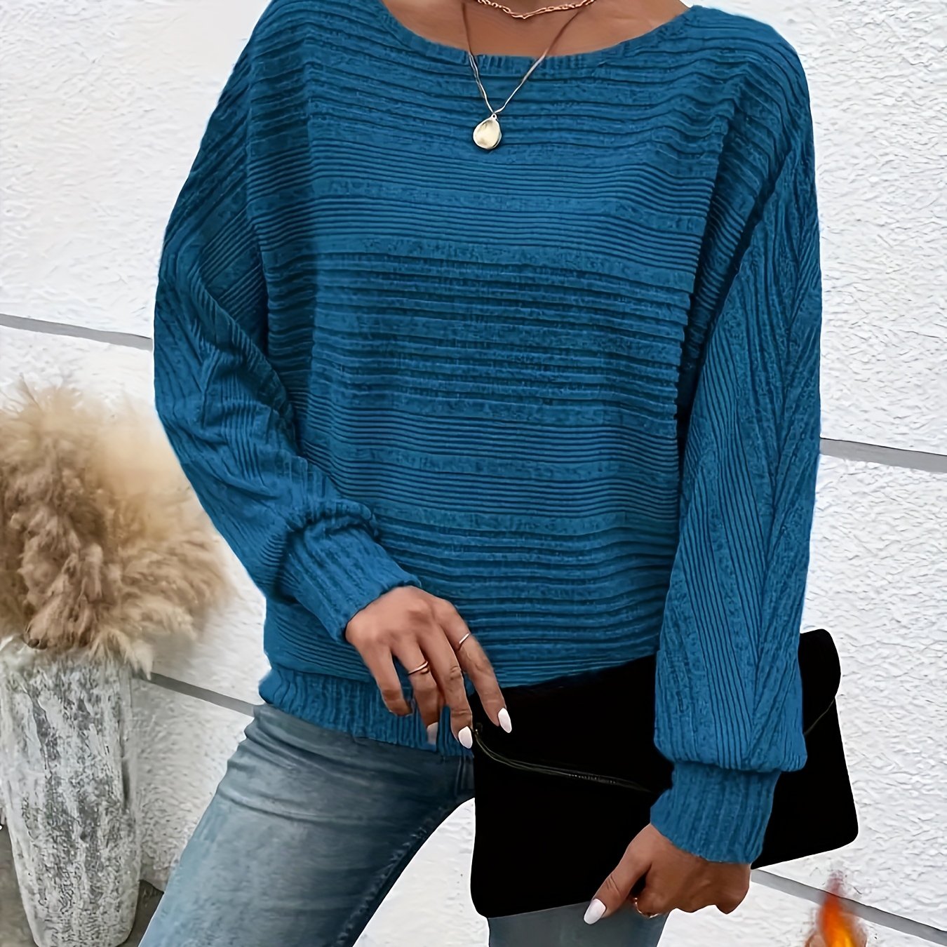 Daisy | Everyday Round Neck Tee