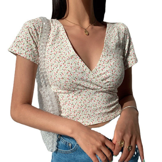 Blusa estilo retro con cuello en V cruzado y flores, corta, ajustada y recortada