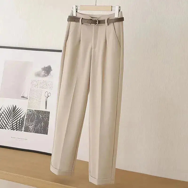 Damenhose mit hoher Taille