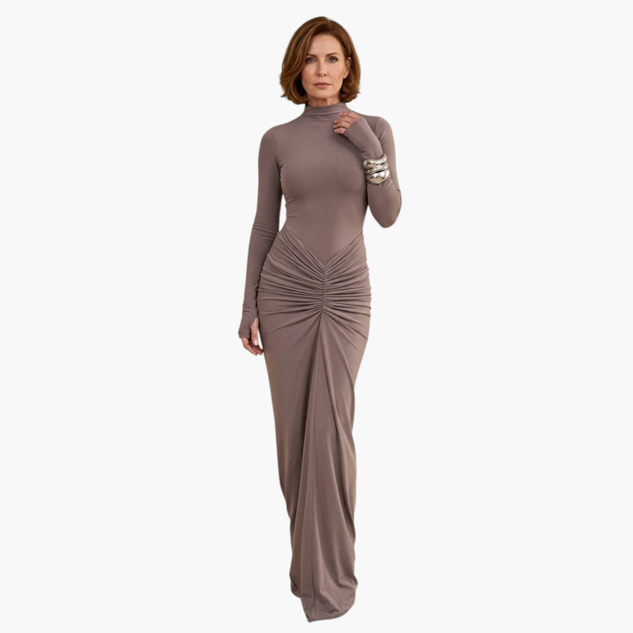 My Store 4 BETTY bodycon maxi jurk met lange mouwen, mock neck en elegant gerimpeld detail in taupe.