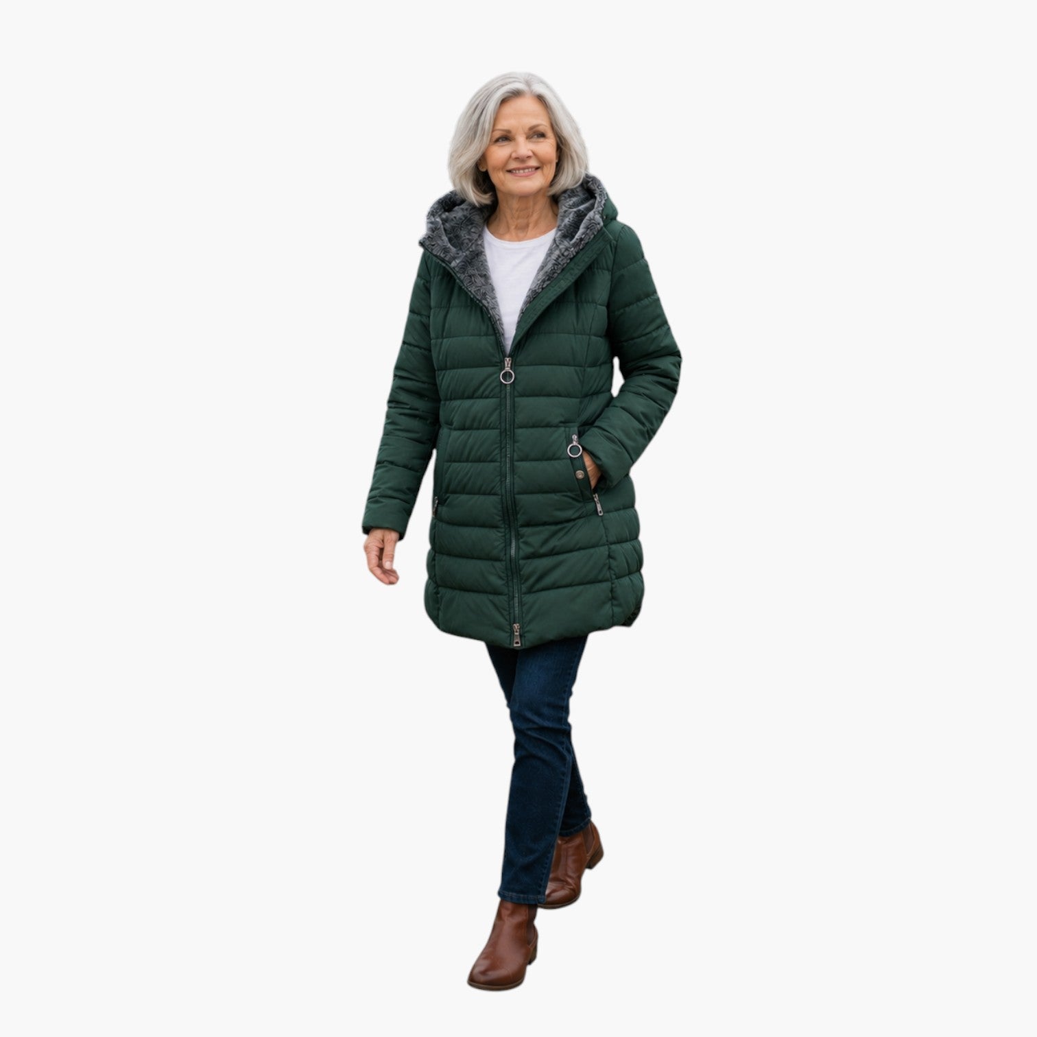 My Store 4 JAMI donkergroene gewatteerde A-lijn winterjas met fleecevoering en capuchon gedragen door een vrouw.