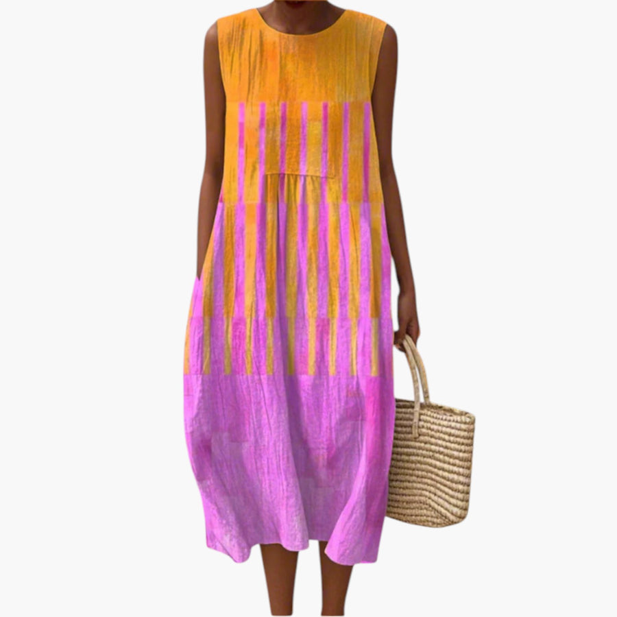 My Store 4 Lucy Sunset Stripe midi-jurk met roze en gele verticale strepen op een strand