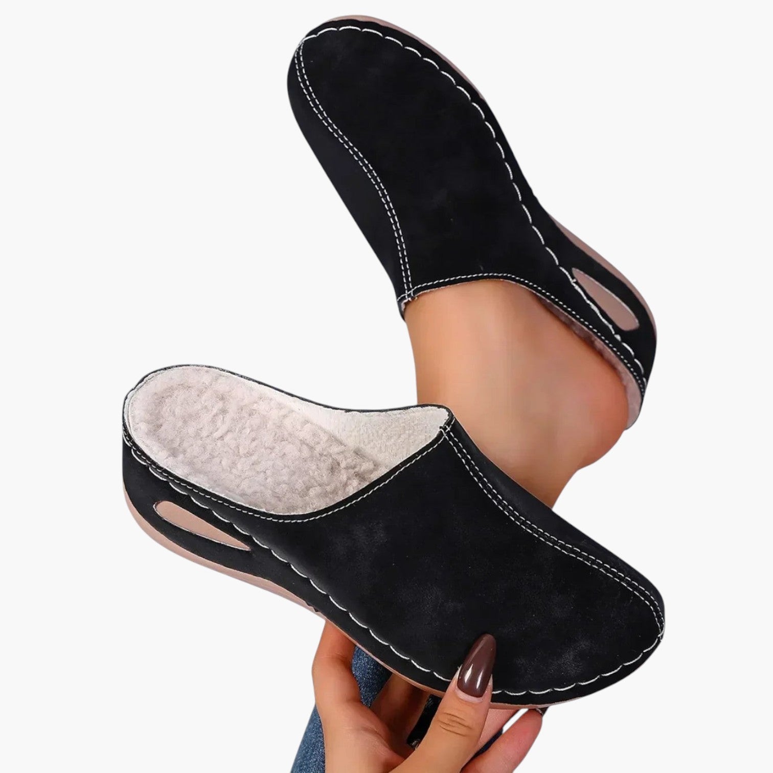 My Store 4 Rosie orthopedische instapslippers in zwart suède met witte stiksels en zachte voering voor extra comfort
