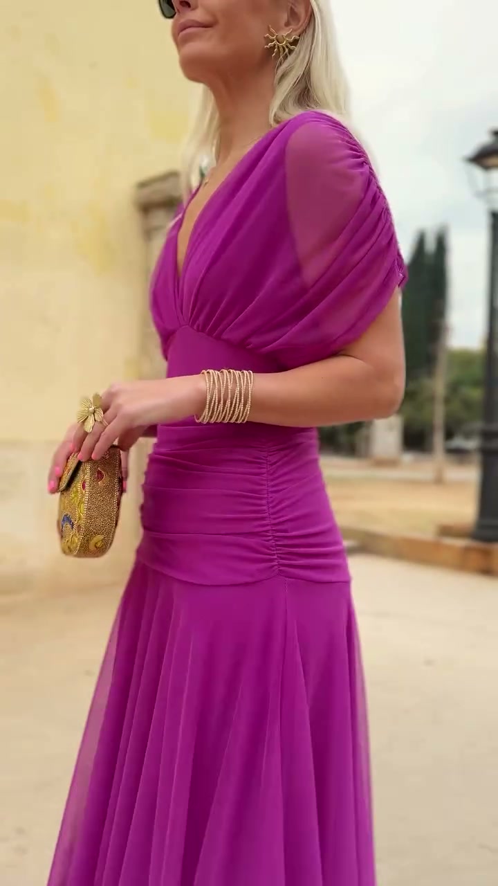Fiona - Elegant Fuchsia Dress