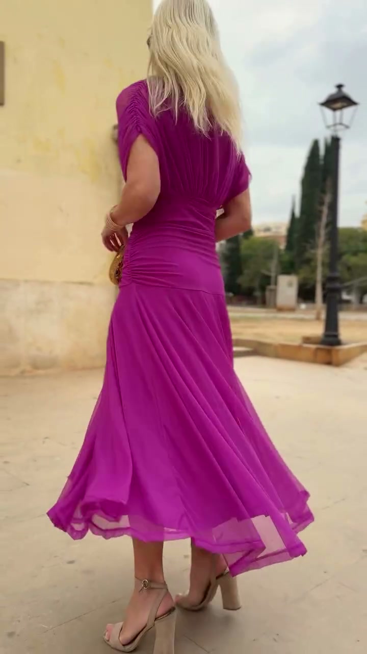Fiona - Elegant Fuchsia Dress